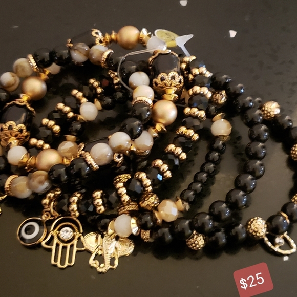 Bracelets - Picture 2 of 5